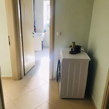 Modern Close To The Beach,port & Centre *